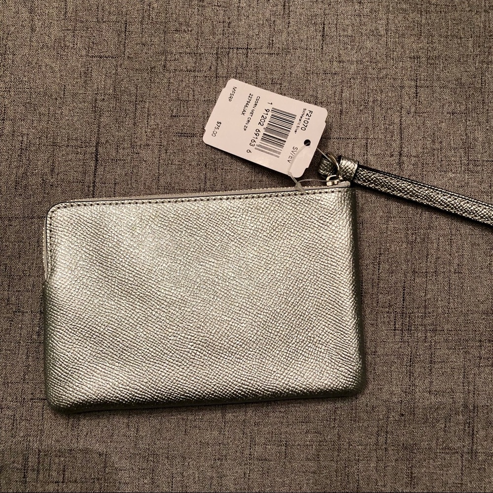 Coach Silver Metallic Corner Zip Wristlet Bag New - Picture 2 of 8